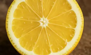 Agua de piña chía y limón